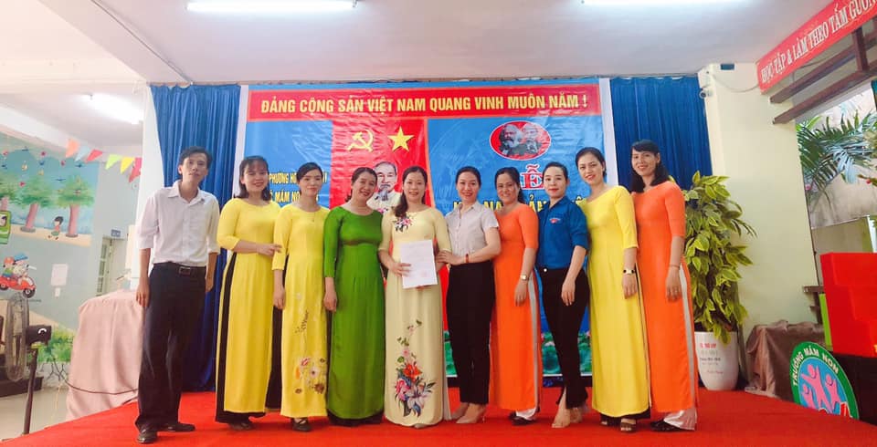 LỄ KẾT NẠP ĐẢNG VIÊN