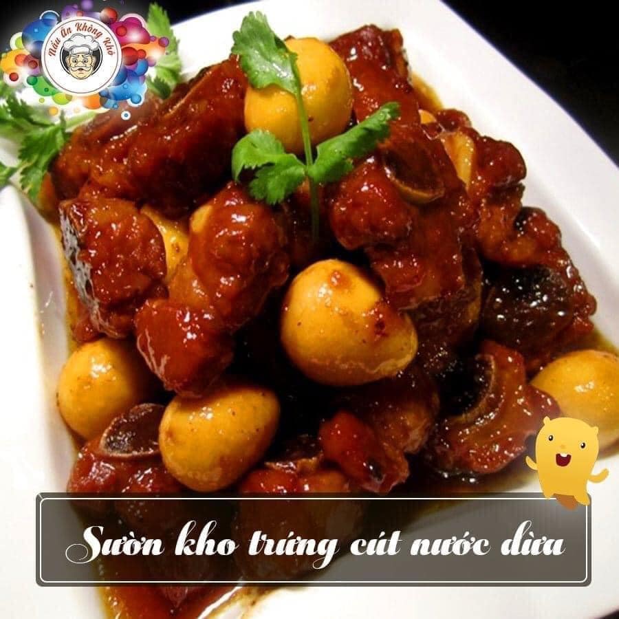 SUỜN KHO TRỨNG CÚT VỚI NƯỚC DỪA