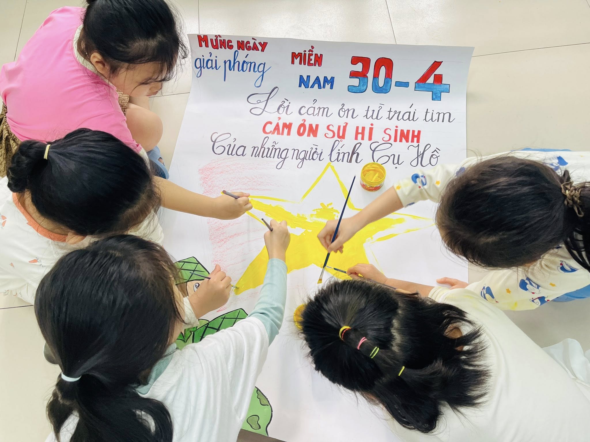CÁC BÉ LỚP MG LỚN 1 THỰC HIỆN HOẠT ĐỘNG TẠO HÌNH