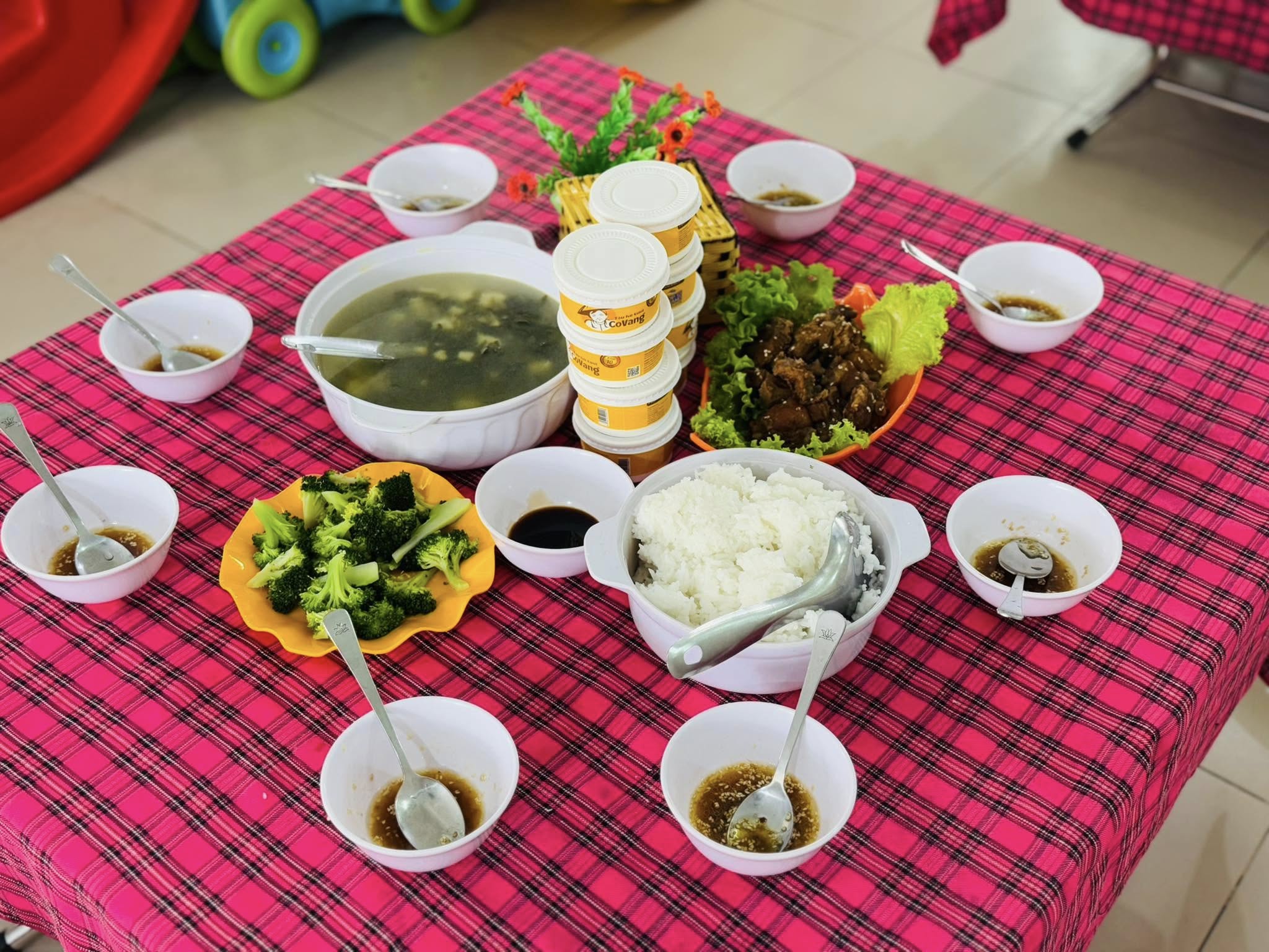 BỮA CƠM GIA ĐÌNH – KẾT NỐI YÊU THƯƠNG
